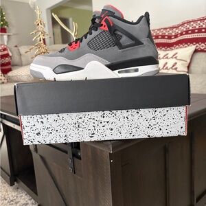 Jordan Kids Sneakers in Gray and Red